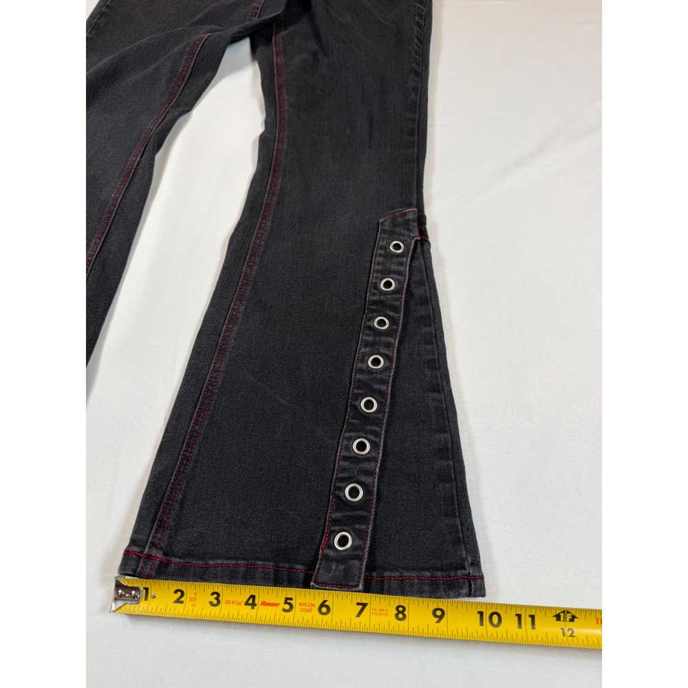 Hot Topic Black Red Contrast Stitch Grommet O-Ring Flare Jean Mall Goth Punk Y2K - Picture 2 of 7